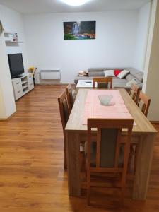 Maksim Delux Apartman