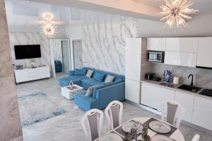 5 stars 301 frontal sea view apartment