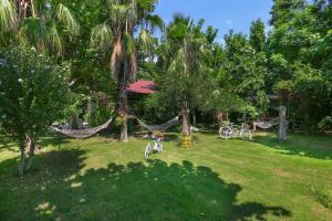 Rose Bungalow