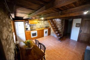 Duplex with swimming pool view room in Mas Vedruna