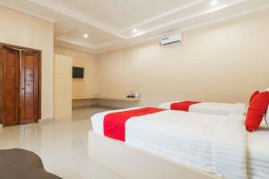 RedDoorz @ Hotel Copacobana Bengkulu