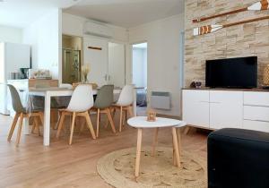 Charmante Maison à 200 mètres de la Plage, Saint-Pierre-La-Mer 10INAV5