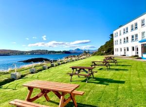 The Lochalsh Hotel - Views of Skye Bridge