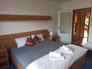 Triple Room room in Hotel Jestřábí