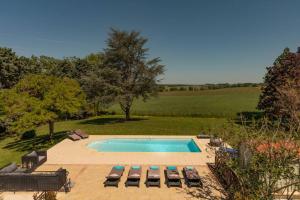 Maisons de vacances Quiet 50's cottage - 12 p. - Private park & pool : photos des chambres