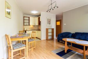 Sopot Relax Victus Sobieskiego z Parkingiem by Noclegi Renters