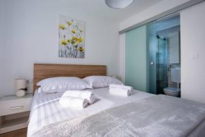 Intimate secluded Luxury Villa Cambello, GORGEOUS SEA VIEW in Croatia