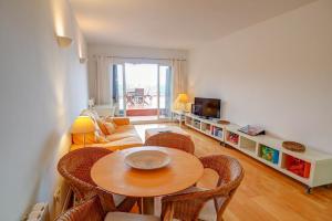 Tropical Terrace Apartment by Hello Homes Sitges