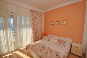 Apartment in Duce with sea view, balcony, air conditioning, Wi-Fi (3425-2)