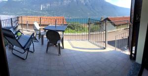 La Quiete 07 lake view Apartment by Gardadomusmea