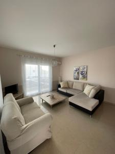 Anna Apartments