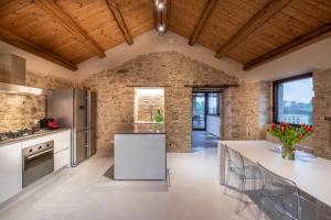 Borgo Baccile by Vini Fantini