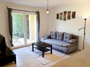 Charmant appartement avec terrasse et jardin au calme Proche Bus Métro