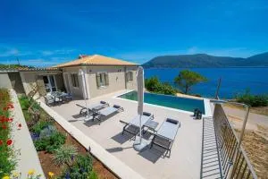 Luxury Seafront Villa Liberty with pool in Fiskardo - Tselendáta