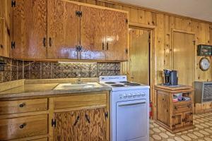 Tonto Natl Forest Riverside Cabin!