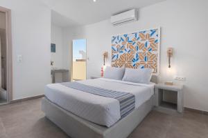 Gizis Exclusive Santorini Greece