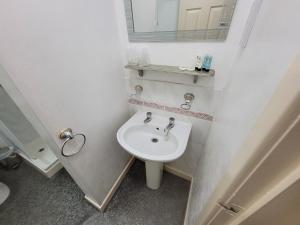 Tamarind Cove & Barrons Hotel