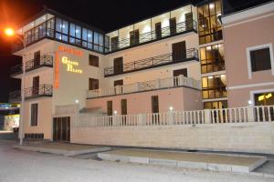 Hotel Grand Palace