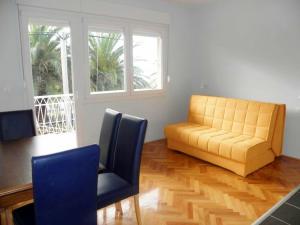 Apartment in Duce with sea view, balcony, air conditioning, Wi-Fi (4166-3)