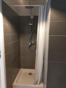 B&B / Chambres d'hotes Gite Les Pieds dans l'Olt - Ultreia : photos des chambres