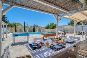 Dahlia Apartments And Studios Paros Greece