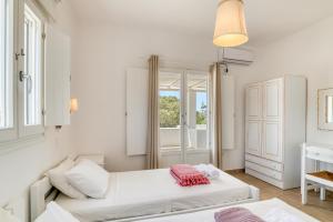 Dahlia Apartments And Studios Paros Greece