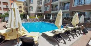 Менада Хоризонт Апартаменти - 索佐波尔