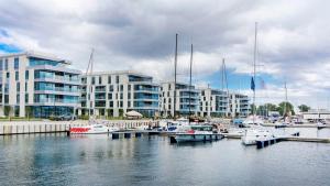Yacht Park Superior 2