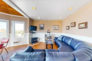 Berni's Ocean View Castle - The Crow's Nest - Тілламук