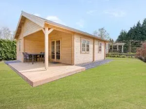 Wooden holiday home in Baarle-Nassau - Weelde