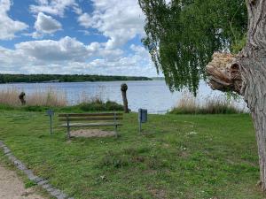 Ferienwohnung Am Müritz Seeufer