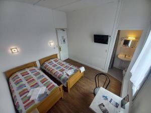 Hotels Le Terminus fasthotel soissons centre : photos des chambres