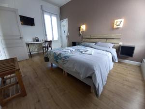 Hotels Le Terminus fasthotel soissons centre : photos des chambres