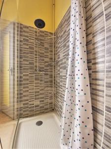 Hotels Le Terminus fasthotel soissons centre : photos des chambres