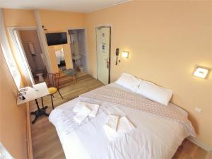 Hotels Le Terminus fasthotel soissons centre : photos des chambres