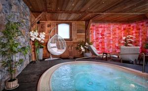 Hotels Chalet-Hotel Neige et Roc, The Originals Relais (Hotel-Chalet de Tradition) : photos des chambres