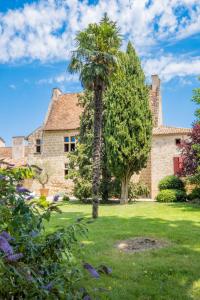 Villas Manoir Historique avec piscine et grand jardin a la francaise : photos des chambres