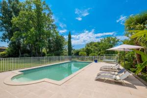 Villas Manoir Historique avec piscine et grand jardin a la francaise : photos des chambres