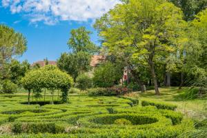 Villas Manoir Historique avec piscine et grand jardin a la francaise : photos des chambres