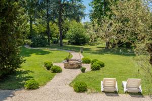 Villas Manoir Historique avec piscine et grand jardin a la francaise : photos des chambres