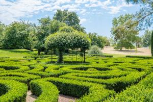 Villas Manoir Historique avec piscine et grand jardin a la francaise : photos des chambres