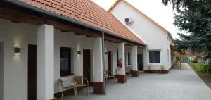 Czermann Holiday Inn - Vértesboglár