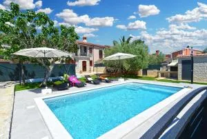 Holiday home 989 - 加利扎纳