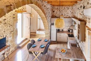 Achilleas Apartments with Sea View