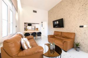 Alia Apartments