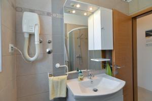 Apartments Marko 1377