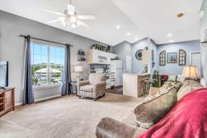 Hollowed Branch Hideaway Condo