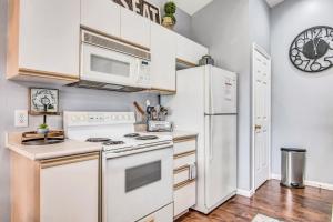 Hollowed Branch Hideaway Condo