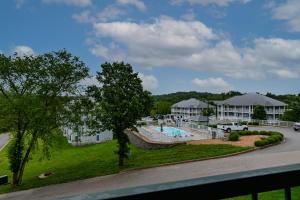 Hollowed Branch Hideaway Condo
