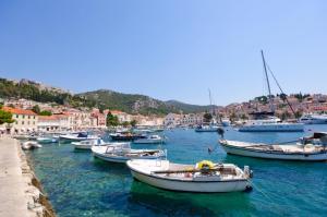 Apartment in Hvar town with sea view, terrace, air conditioning, W-LAN (3666-5)